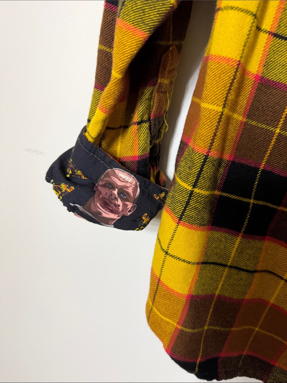 Middle of Beyond Silence of the Lambs Plaid Flannel Shirt - Picture 4 of 6